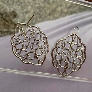 Silver-Tone Hollow Out Lightweight Drop Earrings Casual BRAND NEW
